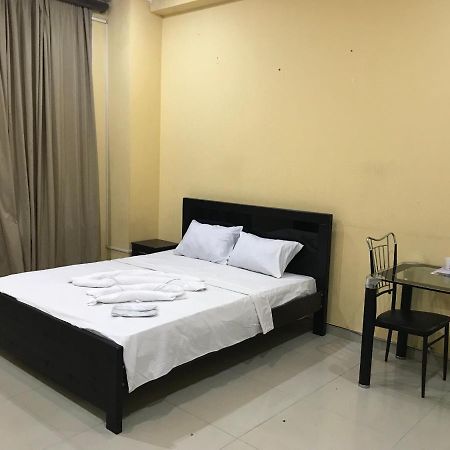 Hotel Rostus Tbilisi Esterno foto