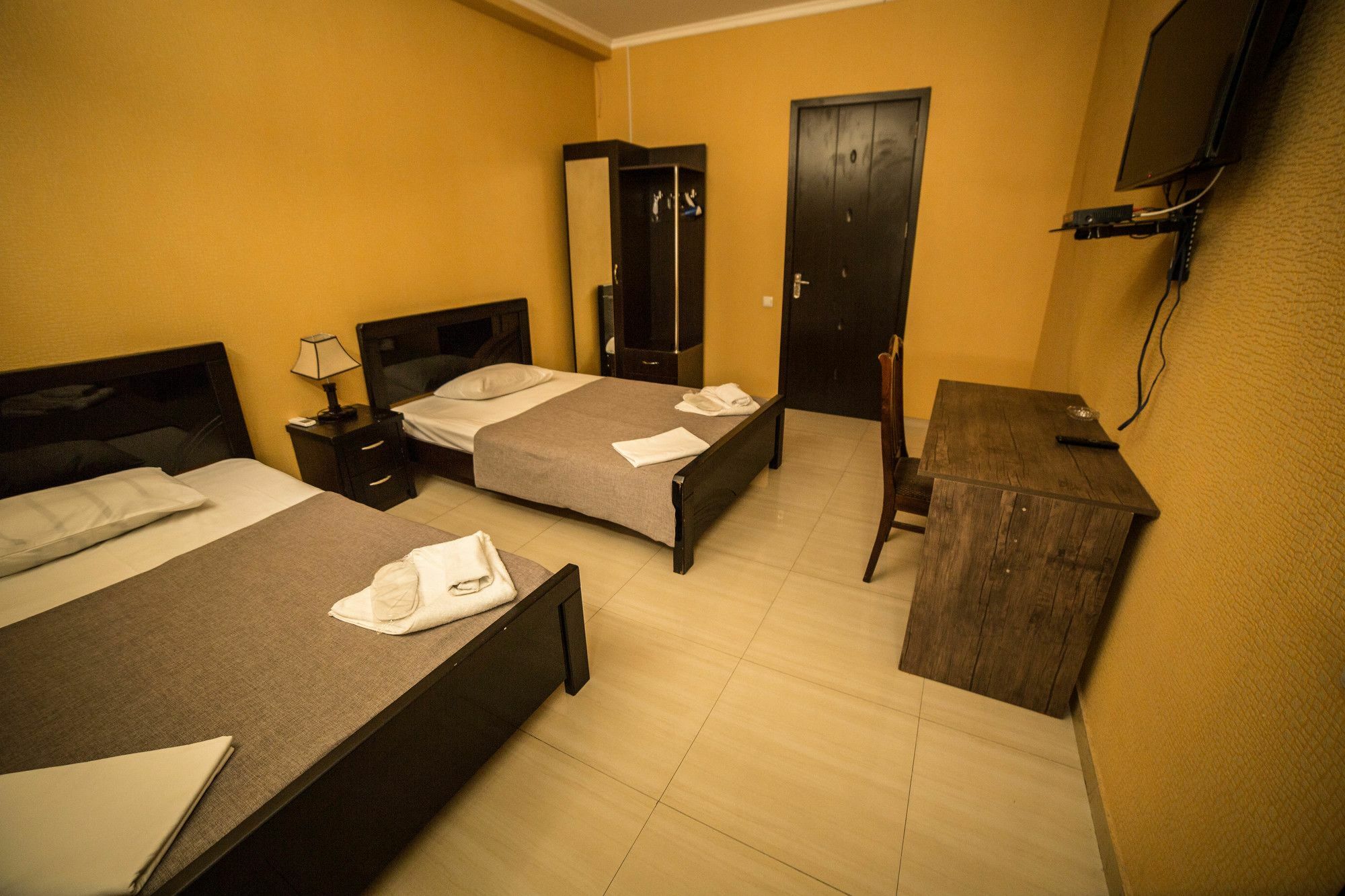 Hotel Rostus Tbilisi Esterno foto